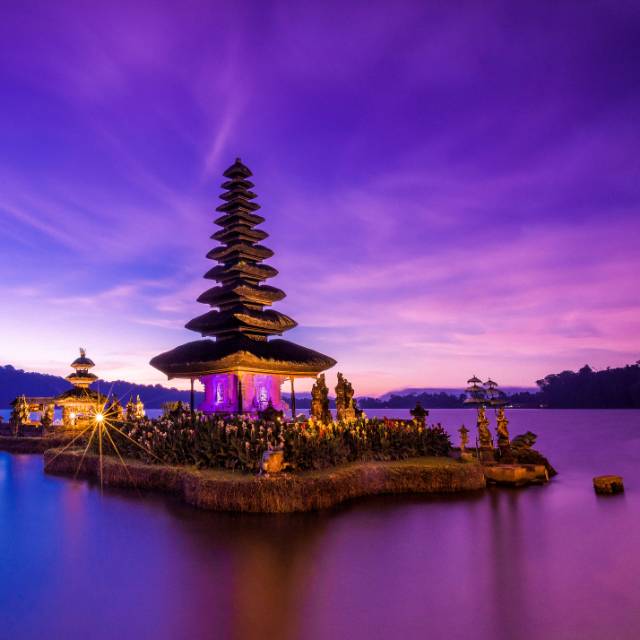 tyovikersnyapangeranbiru