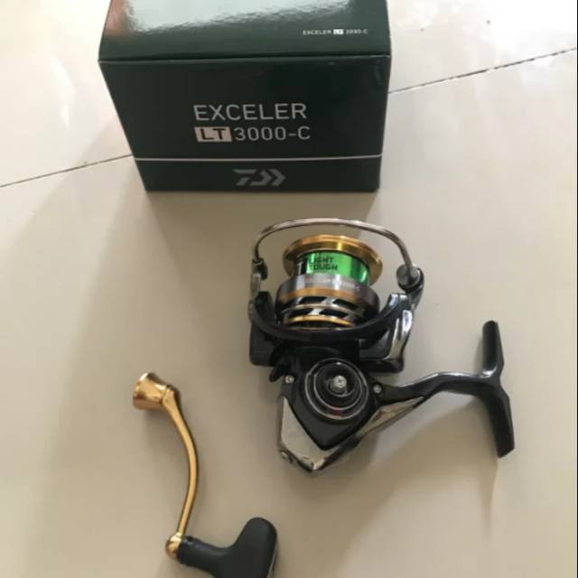Reel daiwa exceLer LT 3000C LT 3000D-c