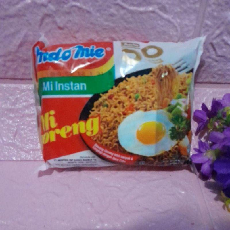 

indomie goreng//mie instans 85g
