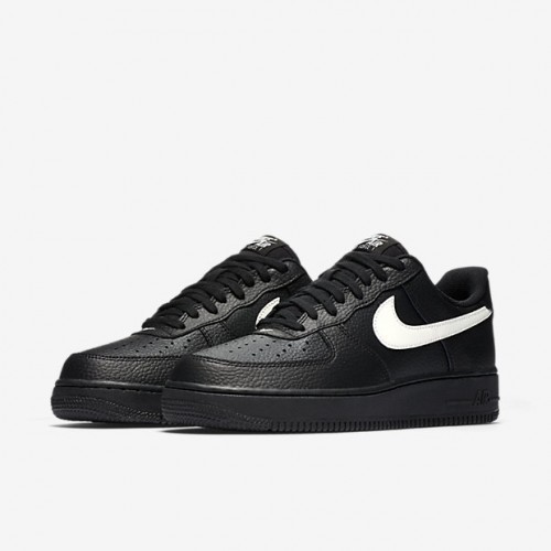 sepatu nike air force 1 black