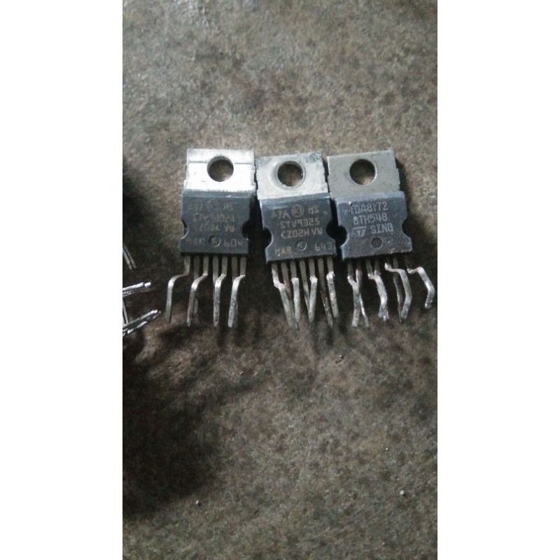 ic vertikal  pengganti LA78040 dan La 78141 cabutan monitor,berfungsi dg baik