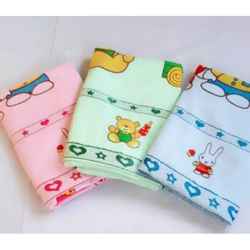 Handuk Bayi Twin Besar dan Tanggung promo 8.8