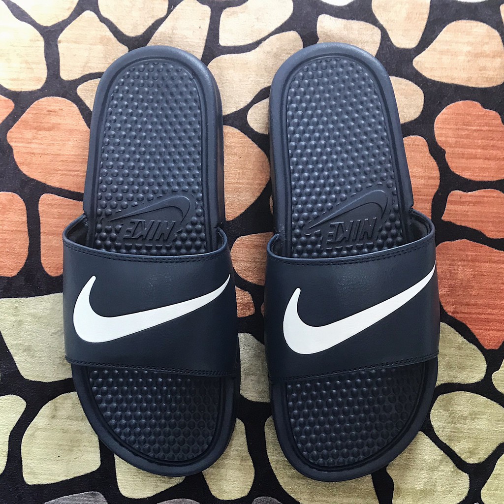 nike slide on tennis shoes