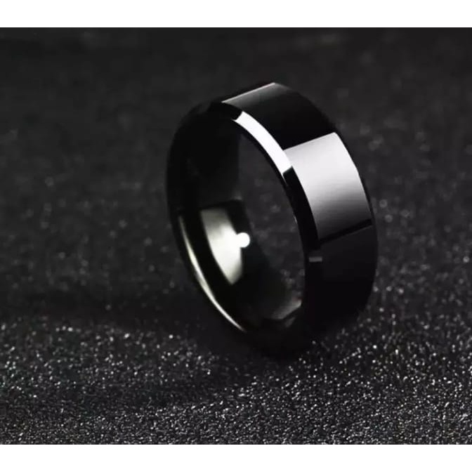 CINCIN TITANIUM HITAM