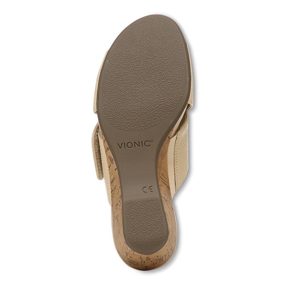 Vionic Leticia Semolina Wedges Wanita