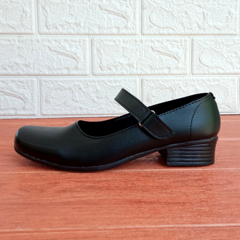 Vinus V.01 Sepatu Pantofel Sekolah Paskibra Hak 3cm Size 37-41 Hitam