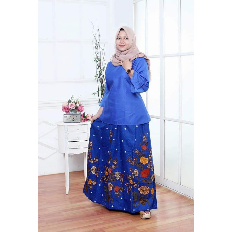 Setelan Batik Modern