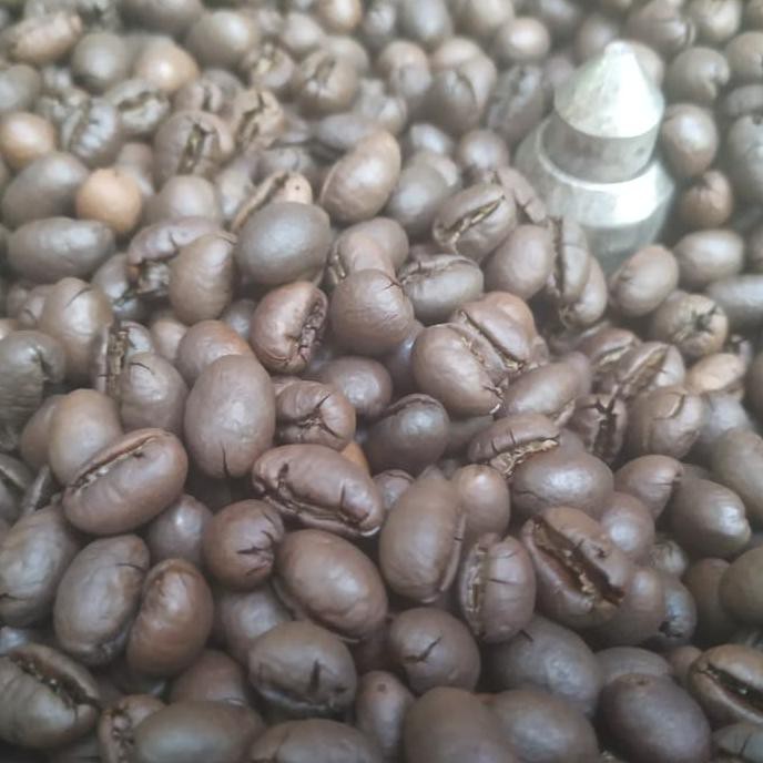 

Kopi Robusta Lampung Lanang Peaberry 1 Kg sangrai