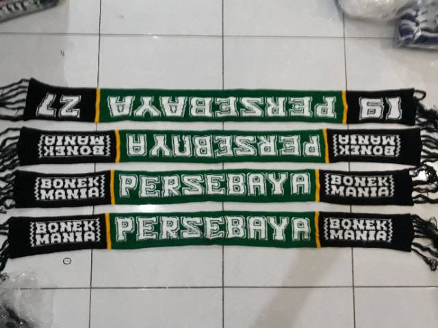 Syal. rajut .bola. persib/persija/persebaya/arema/timnas