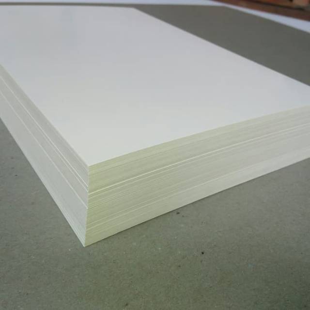 

RB ( 50 Lembar ) Kertas Ivory 230 Gsm Uk A3+ 32 cm X 48.3 cm