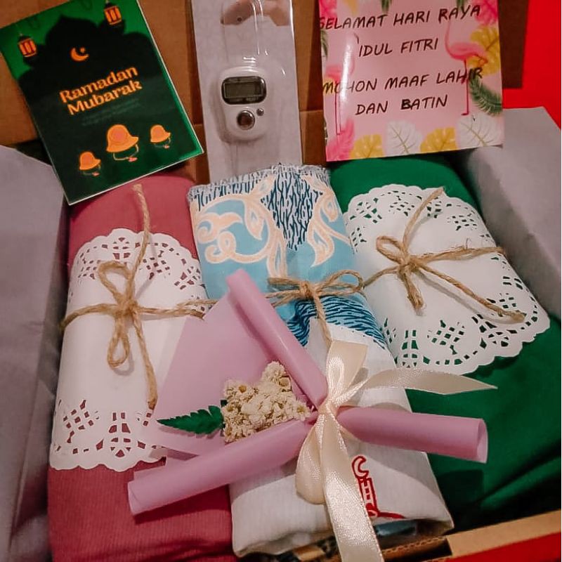 

HAMPERS LEBARAN/GIFT BOX/PAKET KERUDUNG