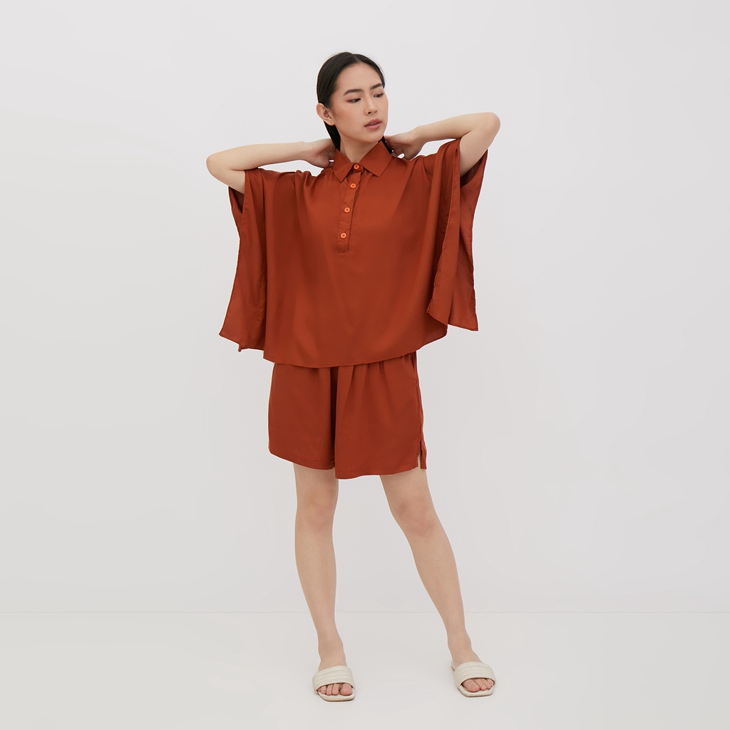 Sundays Attire - ALAIA BLOUSE / Atasan Wanita Berkerah Polo Batwing