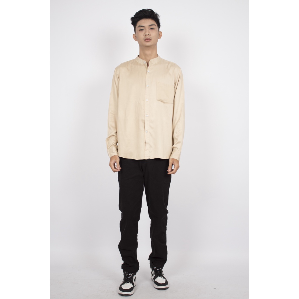 HIPNOP FortKlass ARKANA Cream Kemeja Polos Pria Lengan Panjang Formal
