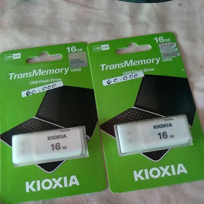 flasdisk kioxia 16 gb 0ri 100% kondisi bekas
