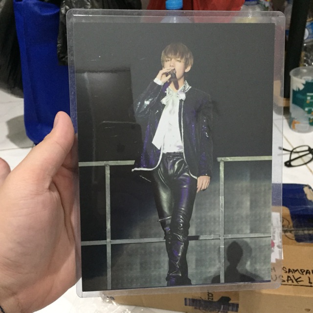 BTS V OFFICIAL POSTCARD DVD WINGS TOUR BLURAY