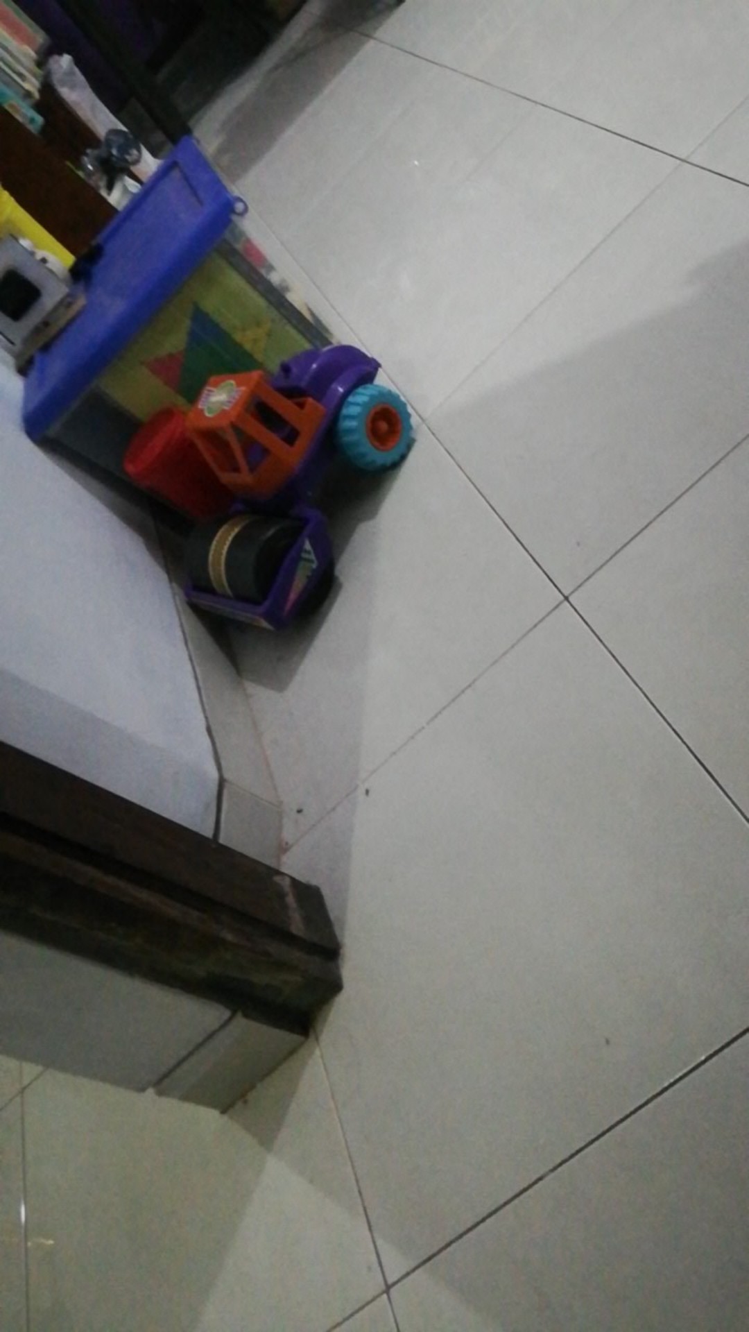 Obat Nyamuk Hit Mat Refill Electrick Classic/green Tea 48+6 Mat