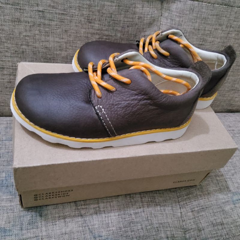 Sepatu CLARKS ORIGINAL PEMBELIAN RESMI UK 10 US 101/2 EU 26 sepatu anak