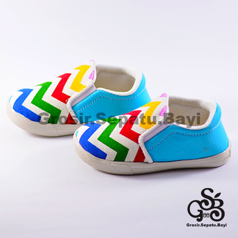 sepatu anak perempuan slip on motif rainbow zigzag murah