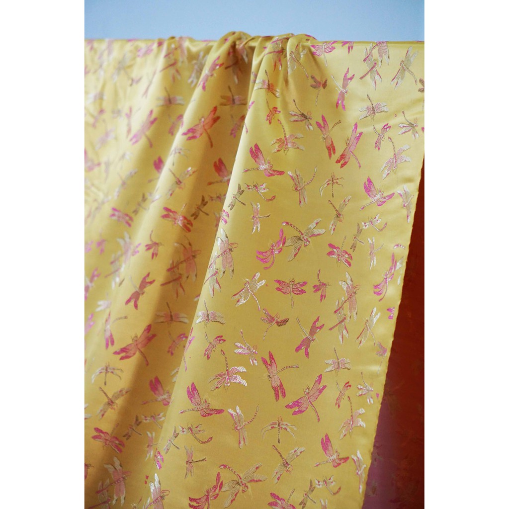 [METERAN] SATEN CINA Motif Capung | Baju Cheongsam | Kain Meteran | Fashion | Chongsam | Congsam | Wanita | Pria | Bahan Pakaian | Import Quality | Atasan | Bawahan | Dress