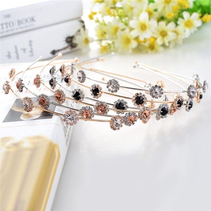 Bando Tipis Desain Bunga Matahari Aksen Kristal Berlian Imitasi Bahan Alloy Gaya Korea Untuk Wanita