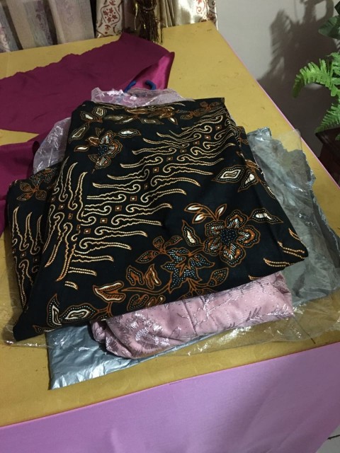 Maura Couple - Sania Ruffle Batik Couple Ori Ndoro Jowi Garansi Termurah Shopee - Batik