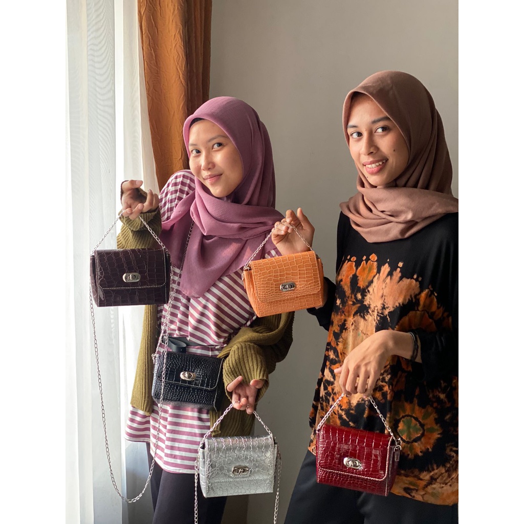 Tas Slempang Wanita Model Mini Terbaru Agustus 2022 Anti Import Local Pride CARICA Bag Original by Andari