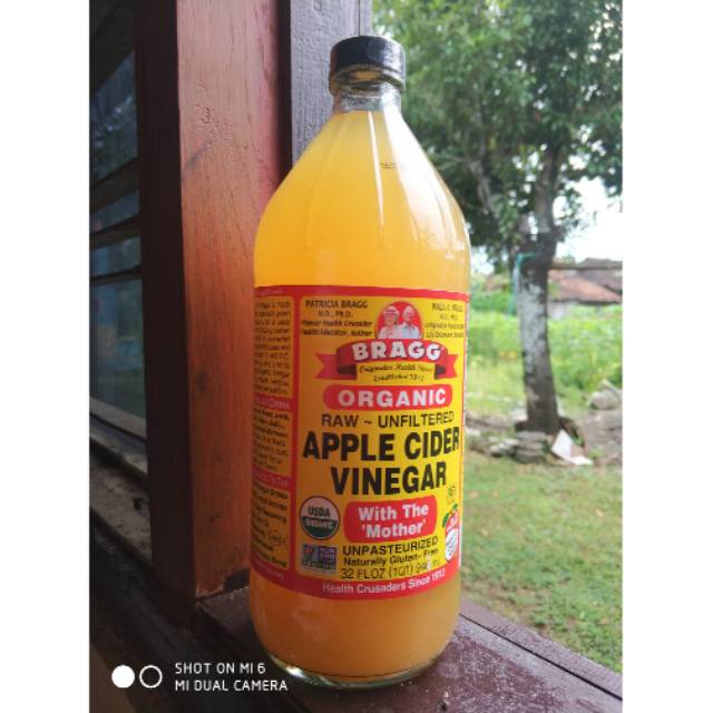 

Cuka apel bragg share in bottle ACV