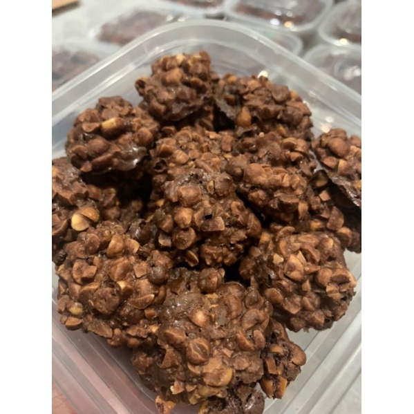 

coklat kacang karang