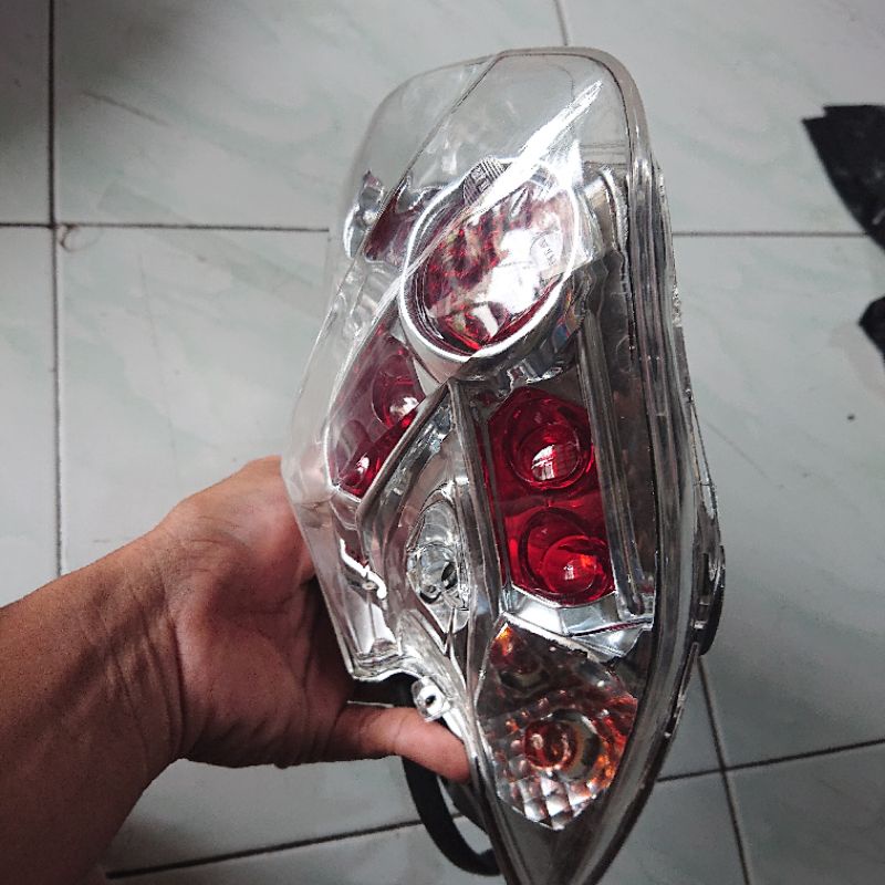 stoplamp lampu belakang yamaha jupiter z  10 set assy merk win