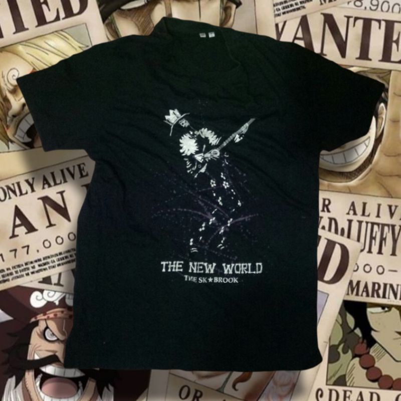 KAOS UNIQLO SECOND ONE PIECE