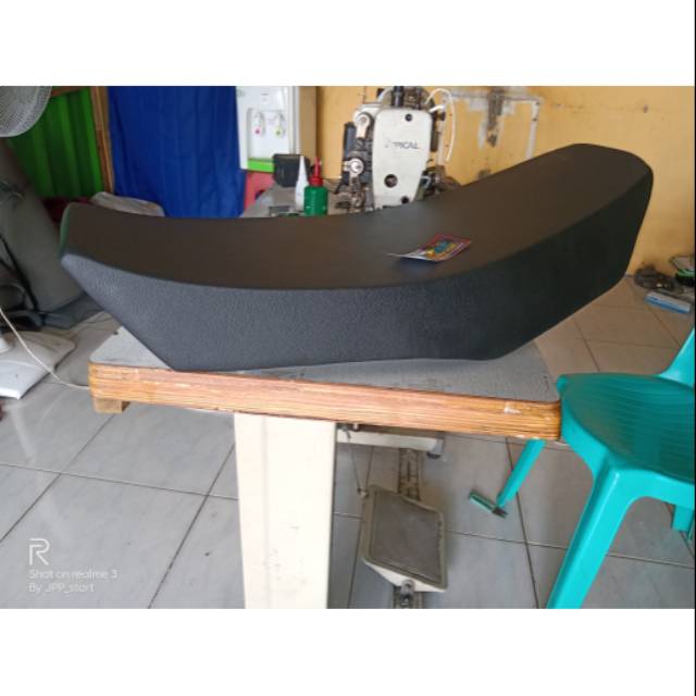 JOK RX KING SIKU SEMI PERAHU MOTIF POLOS AMPLAS