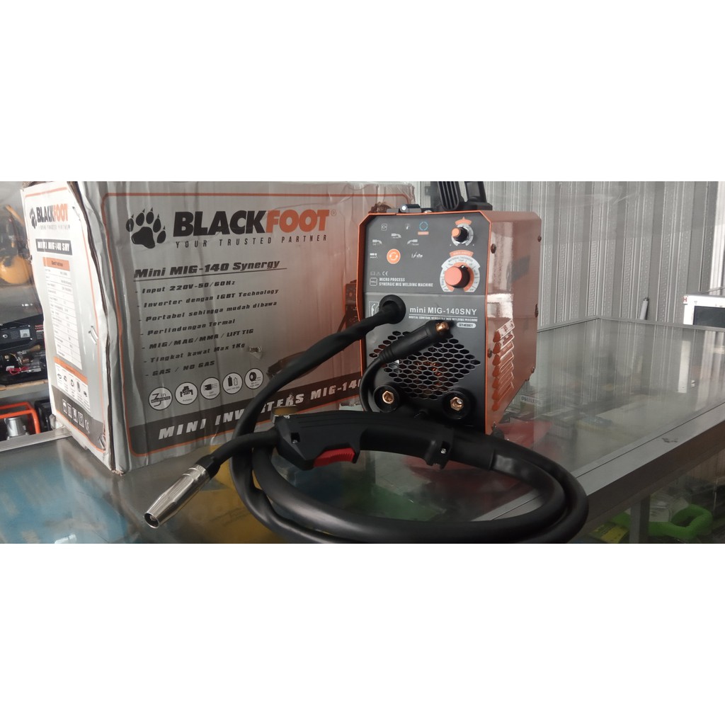 Inverter Las Mini MIG 140 Synergy Black Foot