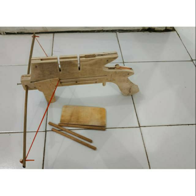Mainan panahan/reapet crossbow