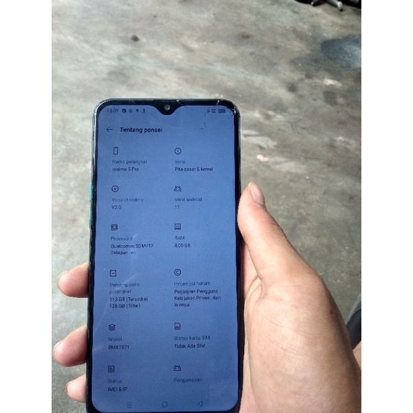 REALME 5 PRO RAM 8/128 MINUS RETAK TC HP+CSAN