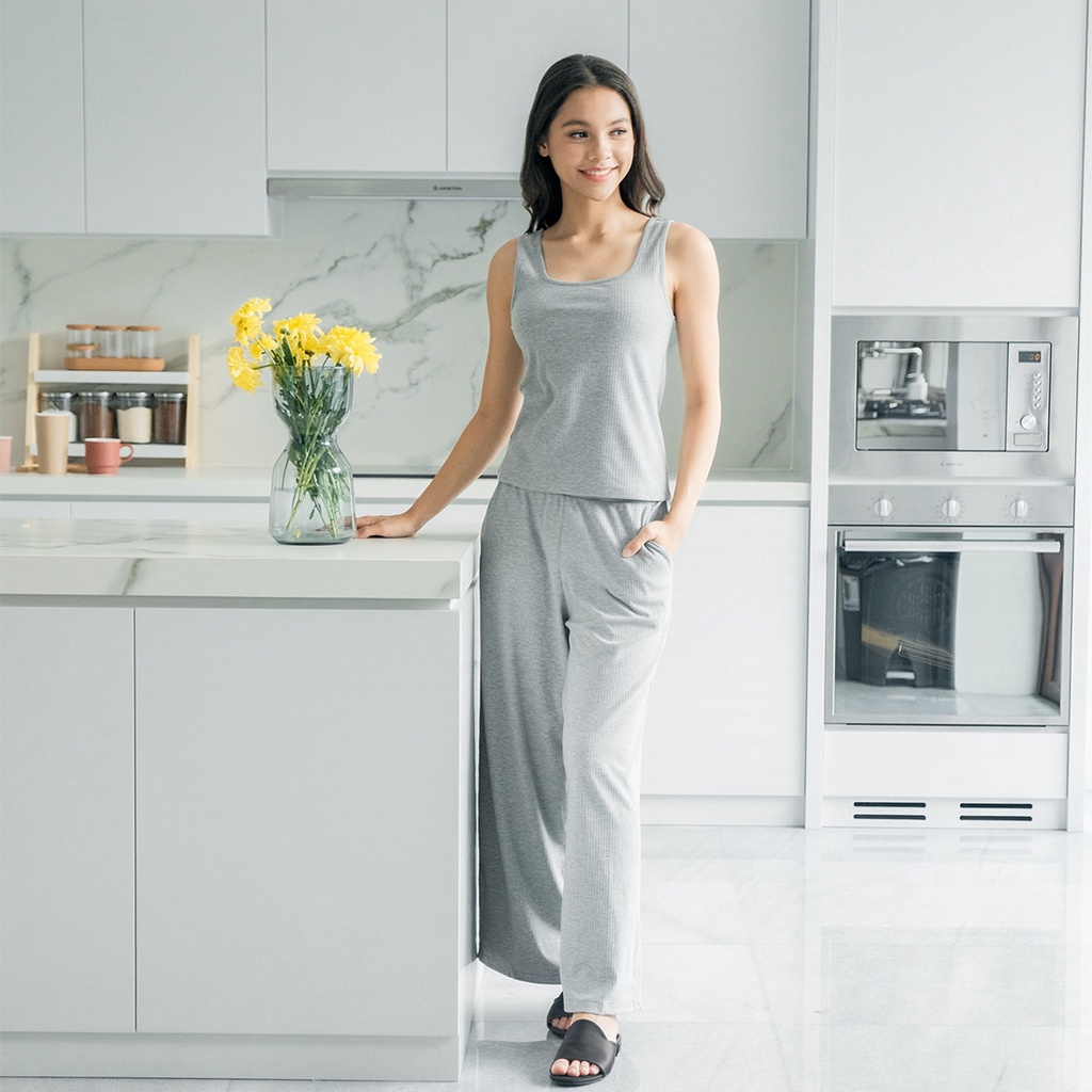 Isla Basic Tanktop Thick Strap Square Neck Stretch - Tanktop Kekinian - Pakaian Wanita - Inner - Singlet - Tank top-4