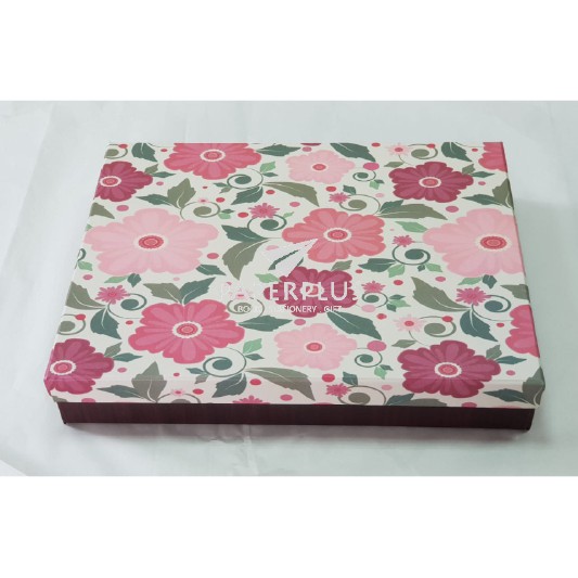 

Kotak Kado / Kotak Hadiah / Gift Box Persegi KK Bunga Daun Hijau