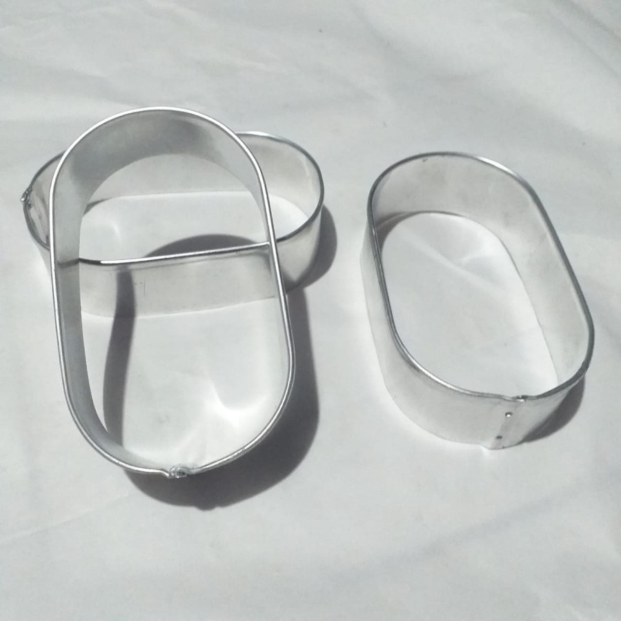 

RING ROTI OVAL / RING BURGER OVAL / RING CUTTER 10x6x3 CM