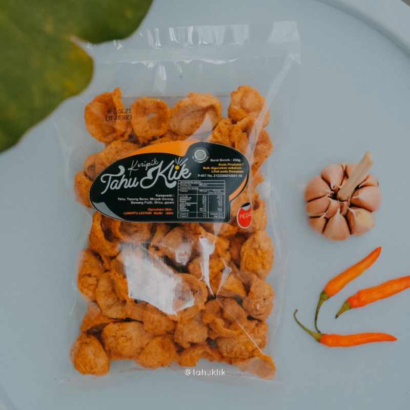 

KERIPIK TAHU KLIK PEDAS 250 GRAM