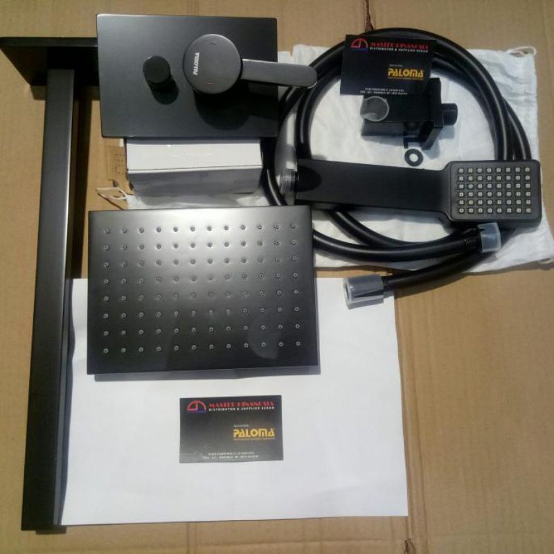PALOMA SHOWER TANAM PANAS DINGIN SET HEAD SHOWER FCP 9227 HITAM BLACK