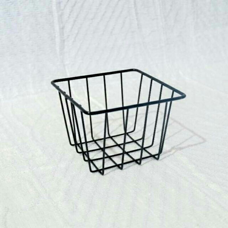 KESI HITAM KERANJANG BESI KECIL GIRD WIRE MESH UKURAN 12X12X9CM