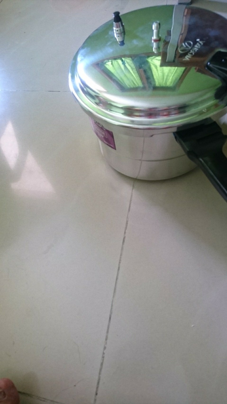 Home-klik Vicenza Pressure Cooker V - 324 / 8 Liter Panci Presto