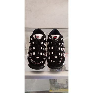 preloved sepatu fila barricade xt 97