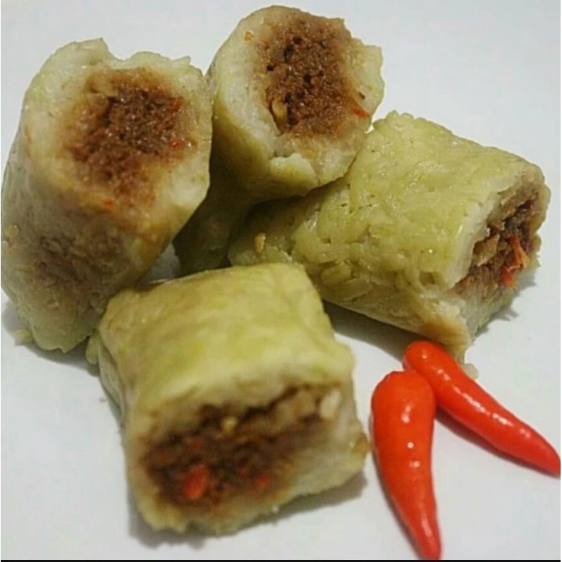

Lontong wortel dan oncom