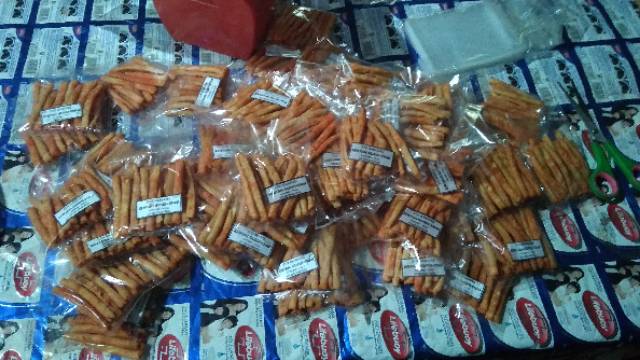

Stik bawang rasa sambal balado