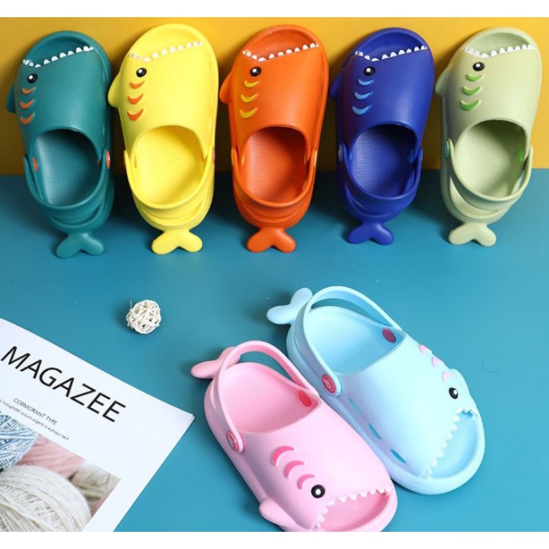 Sandal anak Baby shark