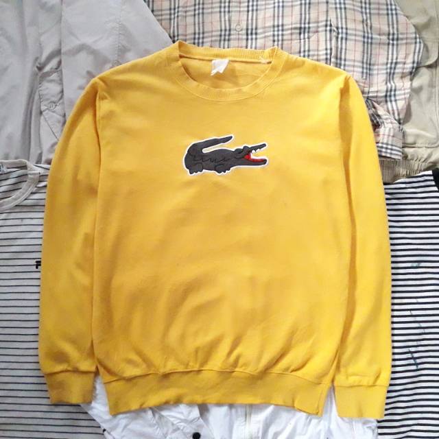 lacoste kuning