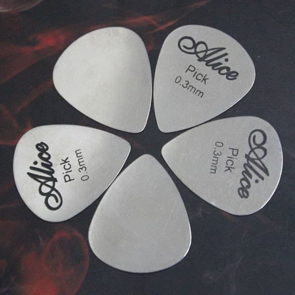 Pick Gitar Logam Besi Metal Stainless Steel Alice Guitar Picks 0.3mm