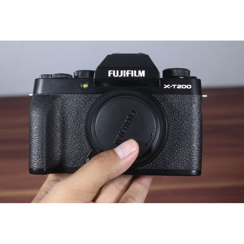 MIRRORLESS FUJIFILM X-T200 BodyOnly Black