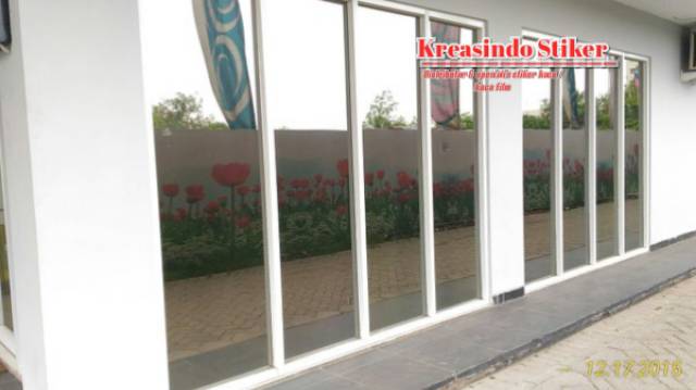 Stiker Kaca Kaca Film One Way Cermin