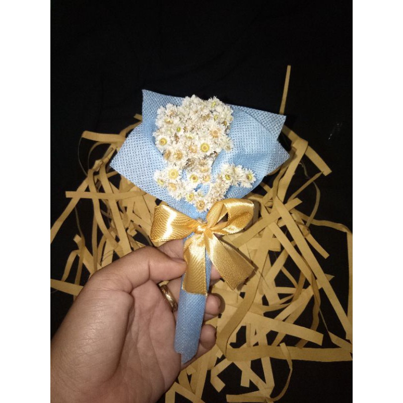 Bucket bunga edelweis mini